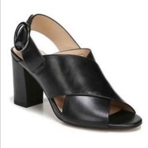 Woman  leather sandals size 9